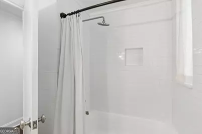 4091 Peachtree Dunwoody Road NE, Atlanta, GA 30342 - Photo 36