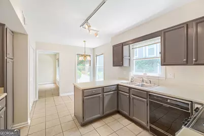 299 Somerlane Place, Avondale Estates, GA 30002 - Photo 18
