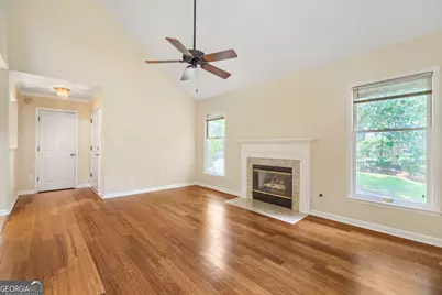 299 Somerlane Place, Avondale Estates, GA 30002 - Photo 6