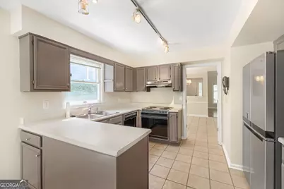 299 Somerlane Place, Avondale Estates, GA 30002 - Photo 16