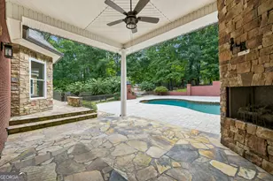 2431 Rabbit Farm Cir, Loganville, GA 30052 - Photo 42