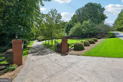 2431 Rabbit Farm Circle, Loganville, GA 30052 - Photo 8