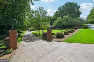 2431 Rabbit Farm Cir, Loganville, GA 30052 - Photo 8