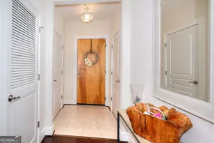 799 Hammond Dr, Sandy Springs, GA 30328 - Photo 8
