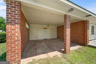 225 Virginia Ave, Millen, GA 30442 - Photo 6