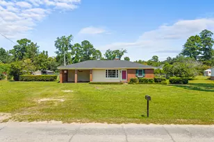 225 Virginia Ave, Millen, GA 30442 - Photo 2