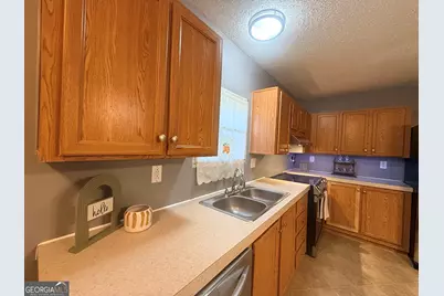 84 Skyland Drive E, Locust Grove, GA 30248 - Photo 10