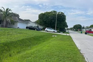 5900 Myrtle Dr, Fort Pierce, FL 34982 - Photo 4