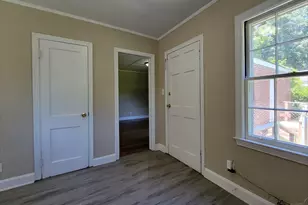 11 W New St, Winder, GA 30680 - Photo 6