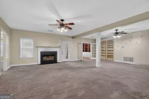 4002 White Oak Ln, Lagrange, GA 30240 - Photo 10