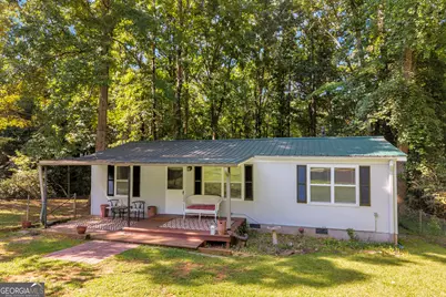 121 Lake View Court, Lavonia, GA 30553 - Photo 1