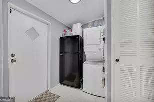 121 Lakeview Ct, Lavonia, GA 30553 - Photo 10