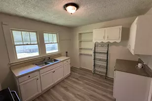 133 Avon St, Toccoa, GA 30577 - Photo 10