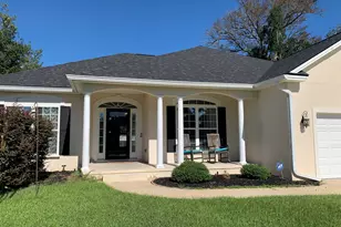 219 Wellington Pl, Brunswick, GA 31523 - Photo 2