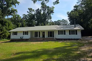 818 Ridge Ave, Thomson, GA 30824 - Photo 1