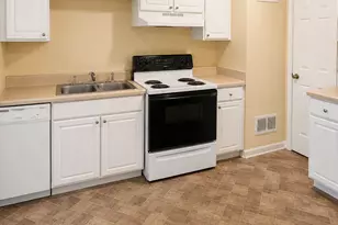93 Forest Rd, Stockbridge, GA 30281 - Photo 6
