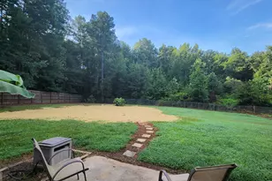 135 Riverside Ct, Sharpsburg, GA 30277 - Photo 28