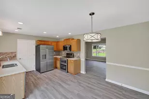 135 Riverside Ct, Sharpsburg, GA 30277 - Photo 22