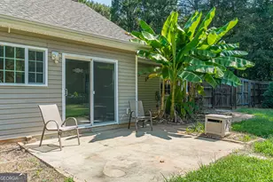 135 Riverside Ct, Sharpsburg, GA 30277 - Photo 34