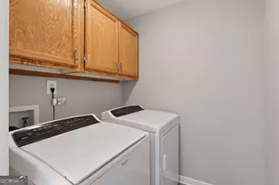 135 Riverside Ct, Sharpsburg, GA 30277 - Photo 26