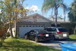 6428 21st St N, Saint Petersburg, FL 33702 - Photo 2