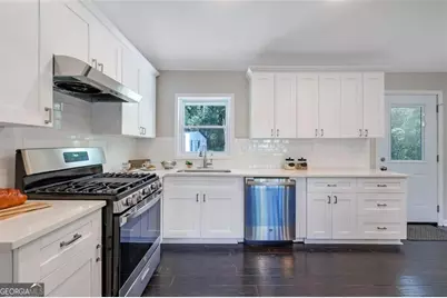 1976 Dering Circle NE, Atlanta, GA 30345 - Photo 6