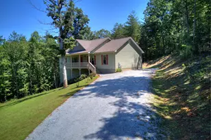 294 Rainbow Cir, Cleveland, GA 30528 - Photo 2