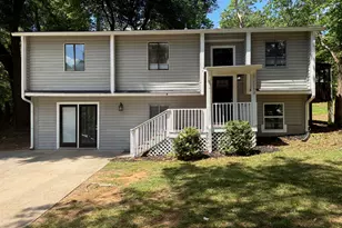 4282 Clearview Dr, Douglasville, GA 30134 - Photo 2