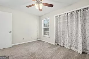 915 Strawberry Ct, Ellenwood, GA 30294 - Photo 14