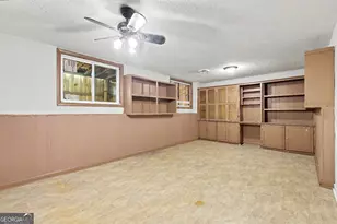 915 Strawberry Ct, Ellenwood, GA 30294 - Photo 36