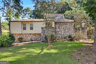915 Strawberry Ct, Ellenwood, GA 30294 - Photo 1