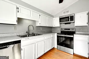 915 Strawberry Ct, Ellenwood, GA 30294 - Photo 26