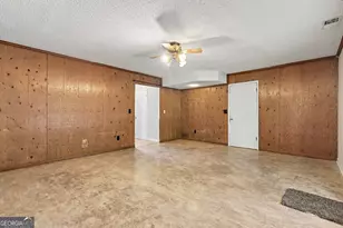 915 Strawberry Ct, Ellenwood, GA 30294 - Photo 40