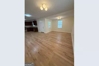 637 Parkdale Drive, Scottdale, GA 30079 - Photo 4