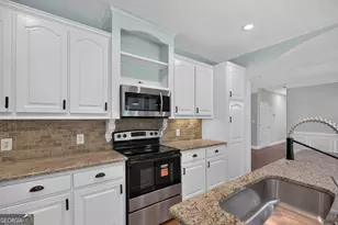 276 Harbour Shores Dr, Jackson, GA 30233 - Photo 12