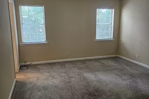2096 Hilda Burns Pl, Lithonia, GA 30058 - Photo 8