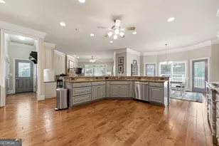 348 Aviemore Ln, Suwanee, GA 30024 - Photo 14