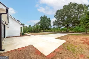 1395 Edwards Rd, Yatesville, GA 31097 - Photo 4