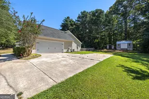 20 Walton Woods Dr, Newnan, GA 30263 - Photo 4