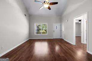 20 Walton Woods Dr, Newnan, GA 30263 - Photo 10