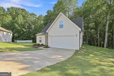 105 Kent Drive, Fayetteville, GA 30214 - Photo 2