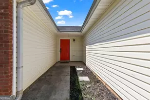 511 Lakecourt Dr, McDonough, GA 30253 - Photo 2