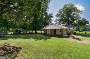 1711 Hebron Church Rd, Statham, GA 30666 - Photo 24