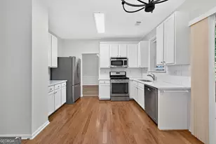 1942 Ashwood Grove Dr, Snellville, GA 30078 - Photo 12