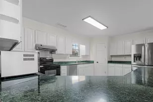 133 S Richardson St, Mount Vernon, GA 30445 - Photo 12