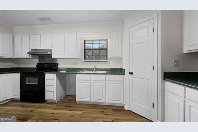 133 S Richardson Street, Mount Vernon, GA 30445 - Photo 14