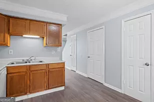 360 N 19th St, Griffin, GA 30223 - Photo 8