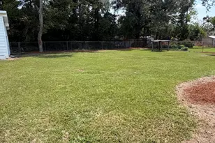 380 N Lexington St, Lyons, GA 30436 - Photo 2