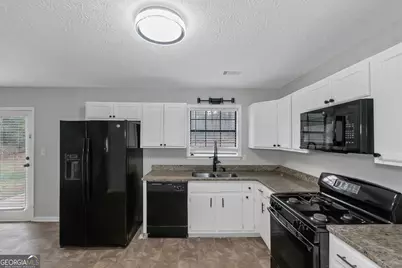 321 Summerwood Lane, Stockbridge, GA 30281 - Photo 8