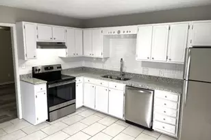 859 Park Pl, Conyers, GA 30012 - Photo 2